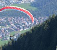 paragliding LH GROOT.JPG