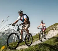 MTB couple